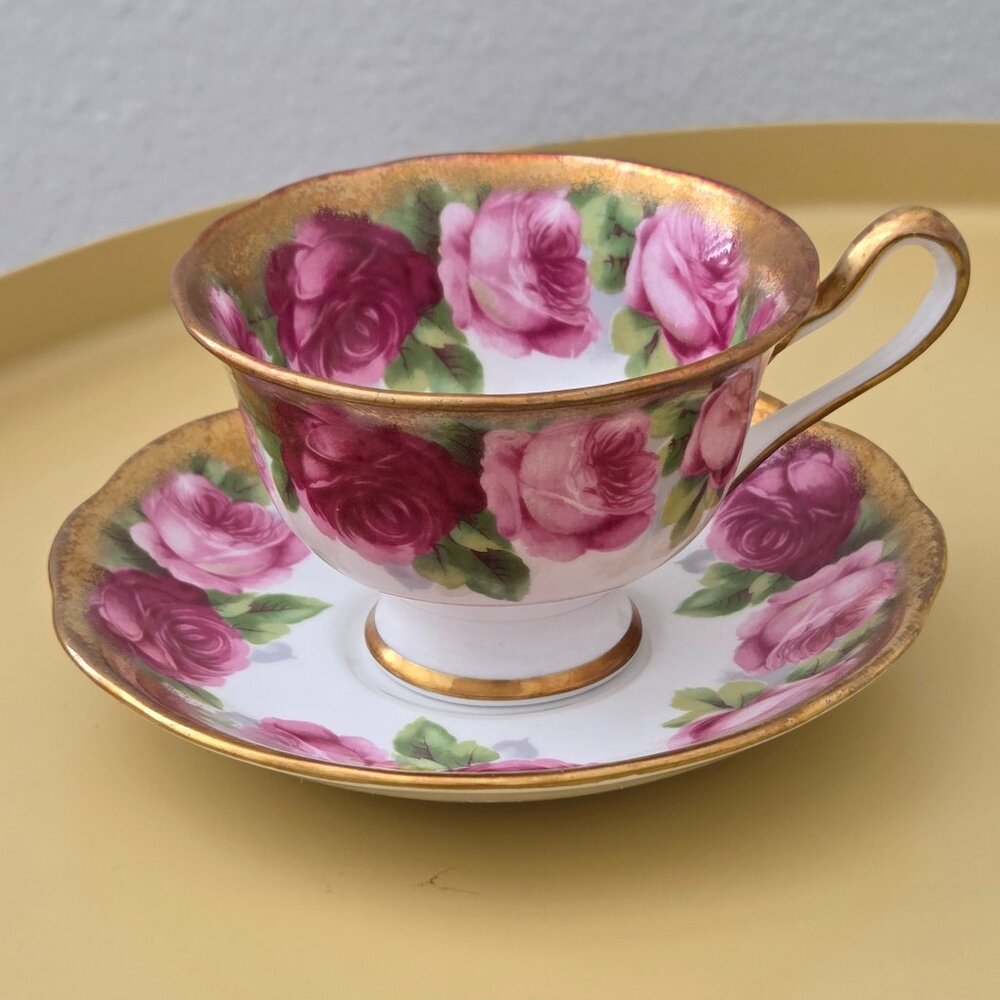 Royal Albert OLD ENGLISH ROSE Cup & Saucer with Heavy Gold